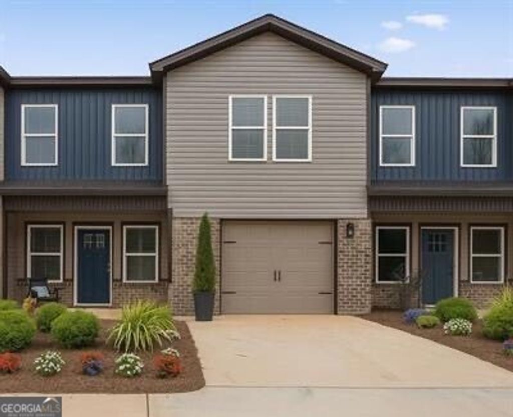 Photo of 312 Beau Claire Circle, Byron, GA 31008 (MLS # 10680519)