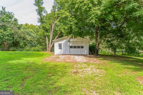 A home in Maysville