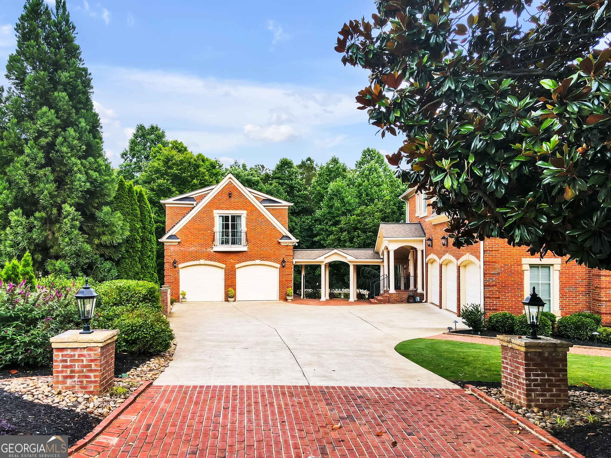 2034 Gold Leaf PKWY