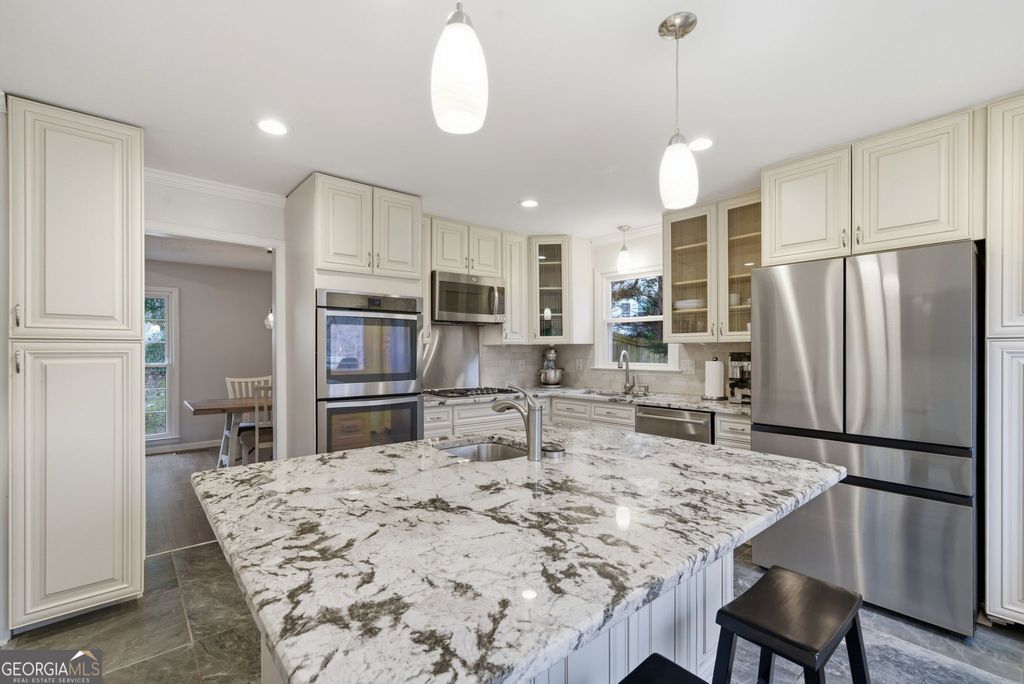 Photo of 3565 Garrards Crossing NE, Roswell, GA 30075 (MLS # 10699380)