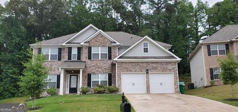 4590 Blue Sky CT Lithonia GA 30038