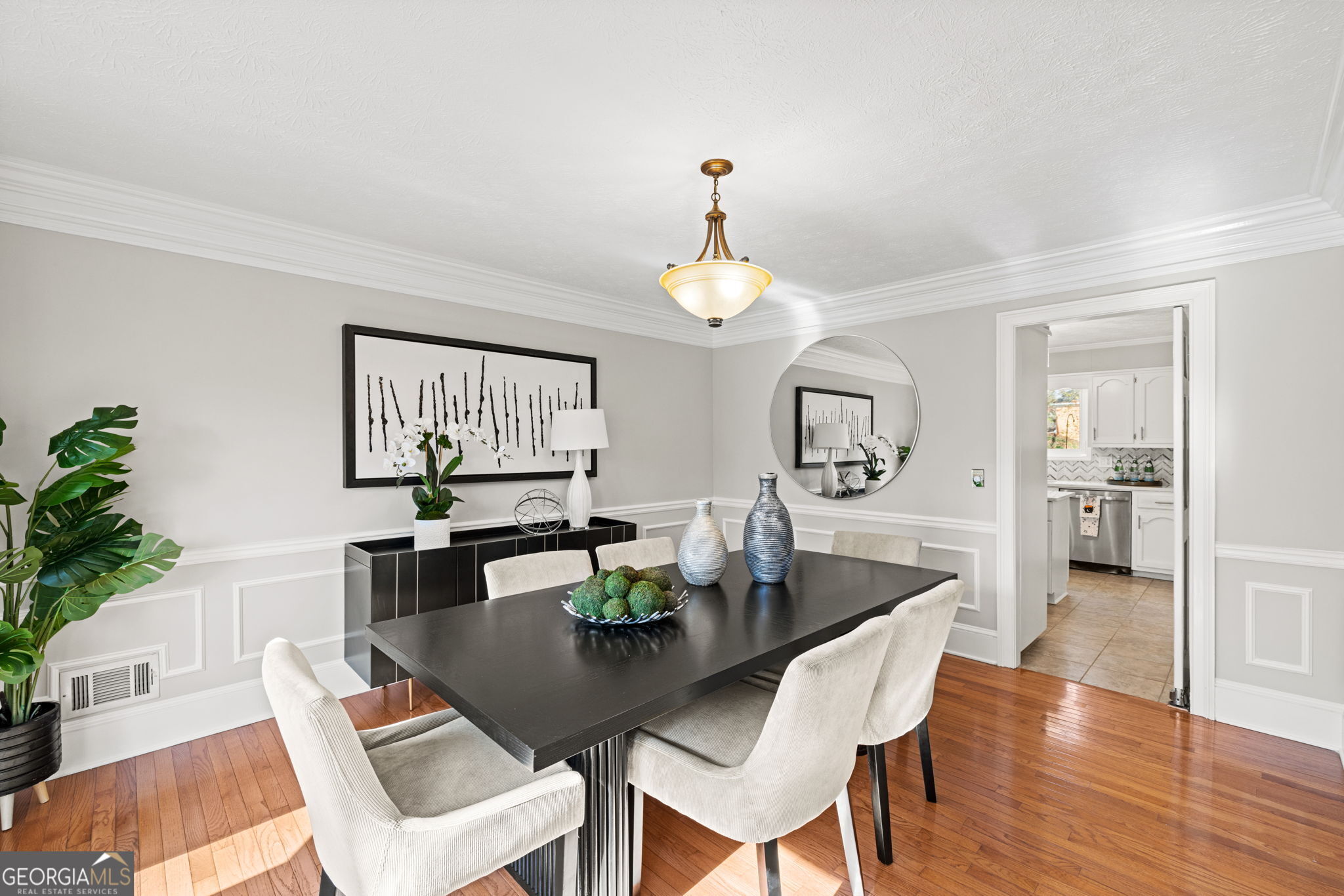 3402 Johnson Ferry RD