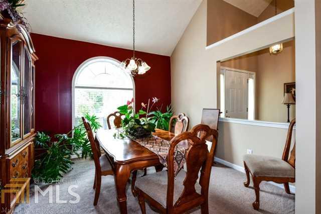 Twelve Oaks - Residential