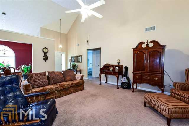 Twelve Oaks - Residential