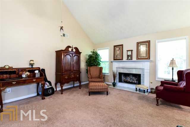 Twelve Oaks - Residential