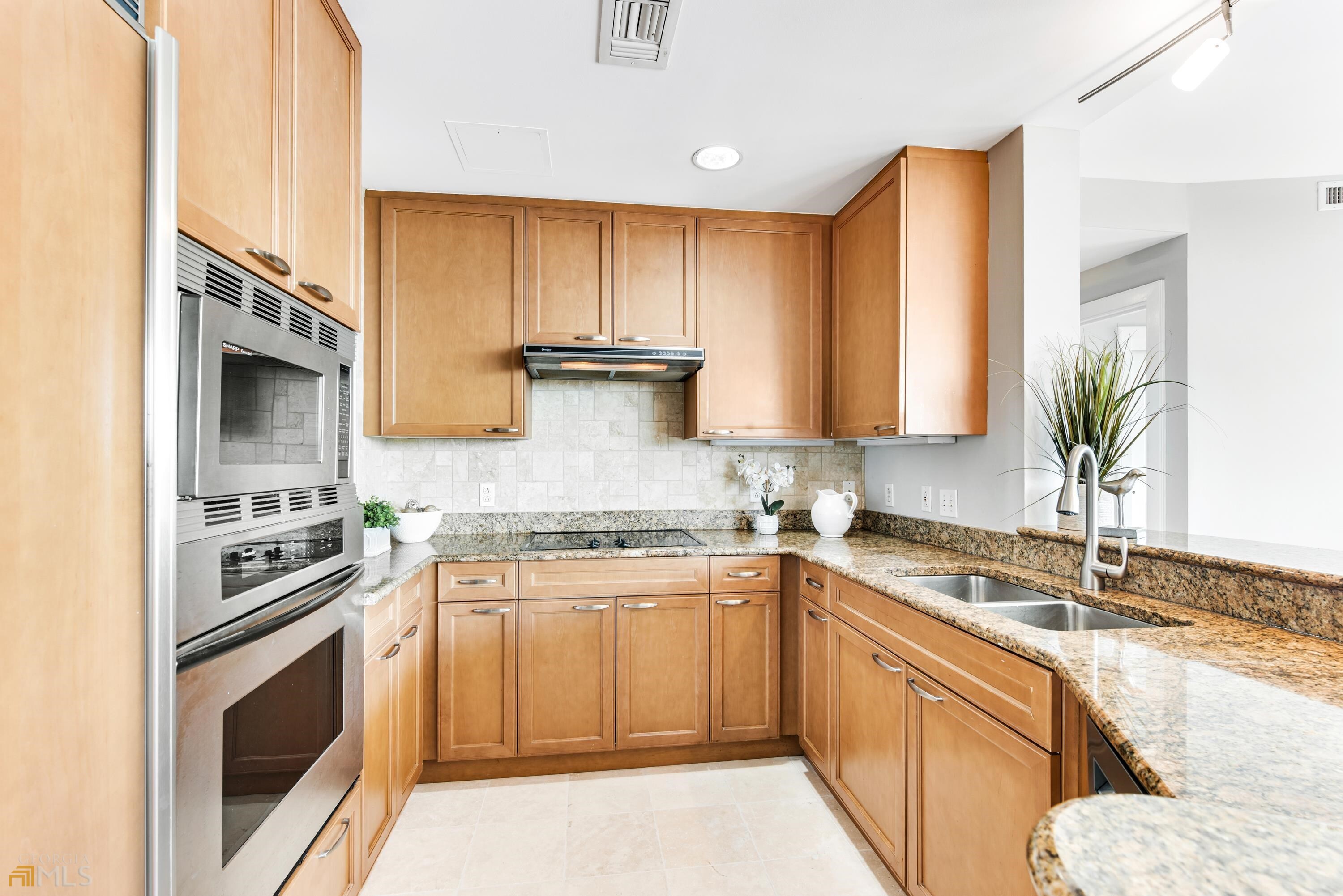 Park Regency - Residential