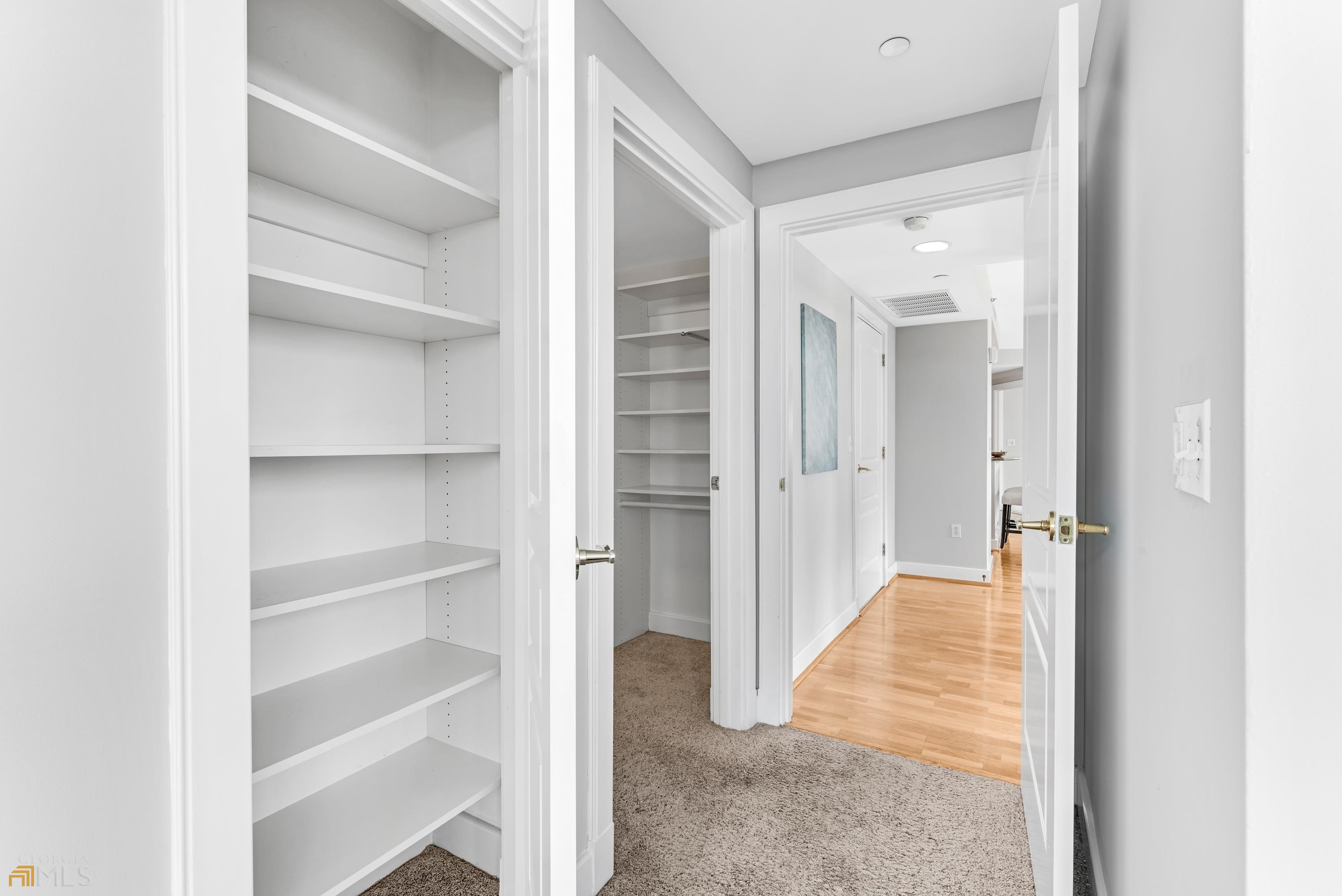 Park Regency - Residential