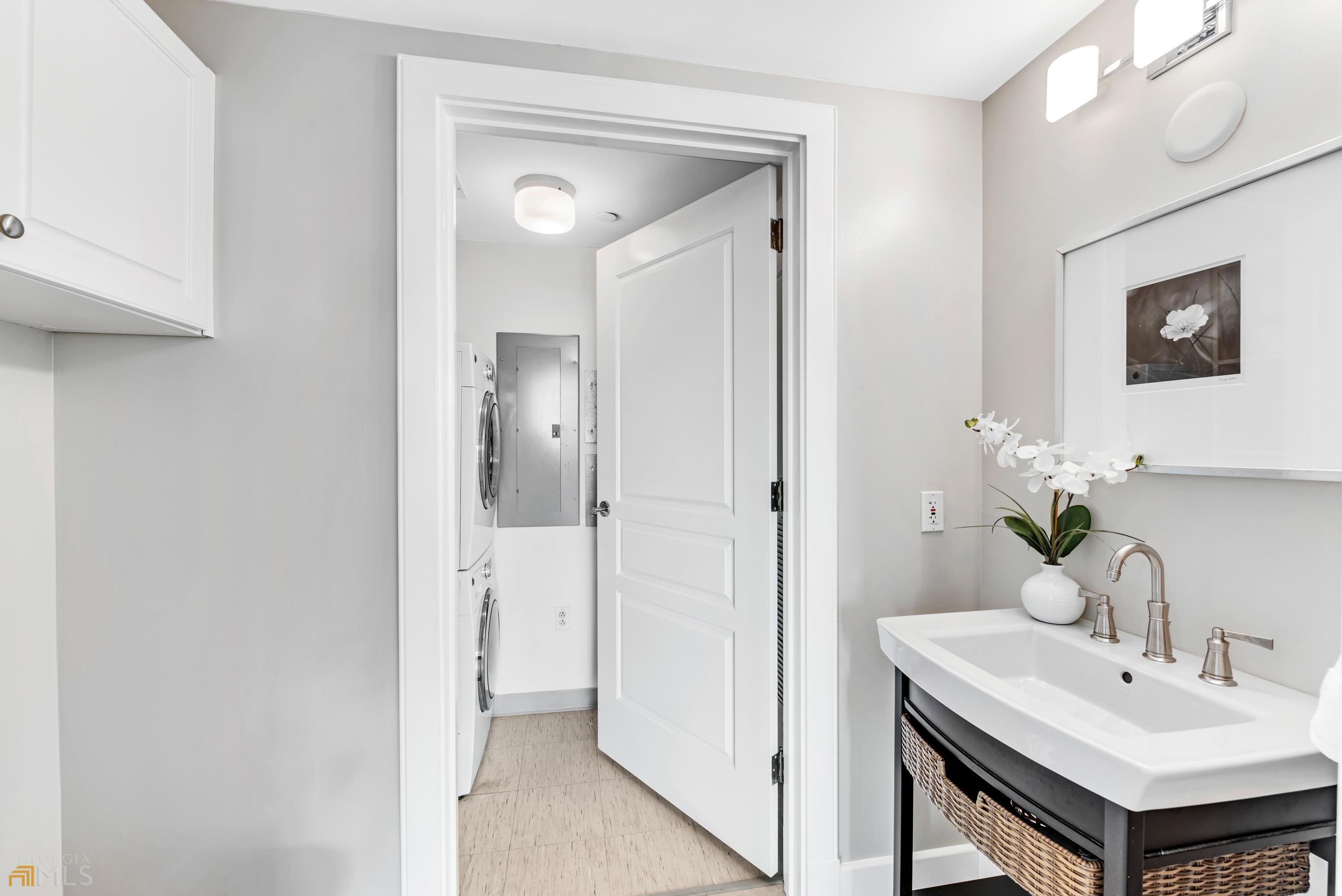 Park Regency - Residential