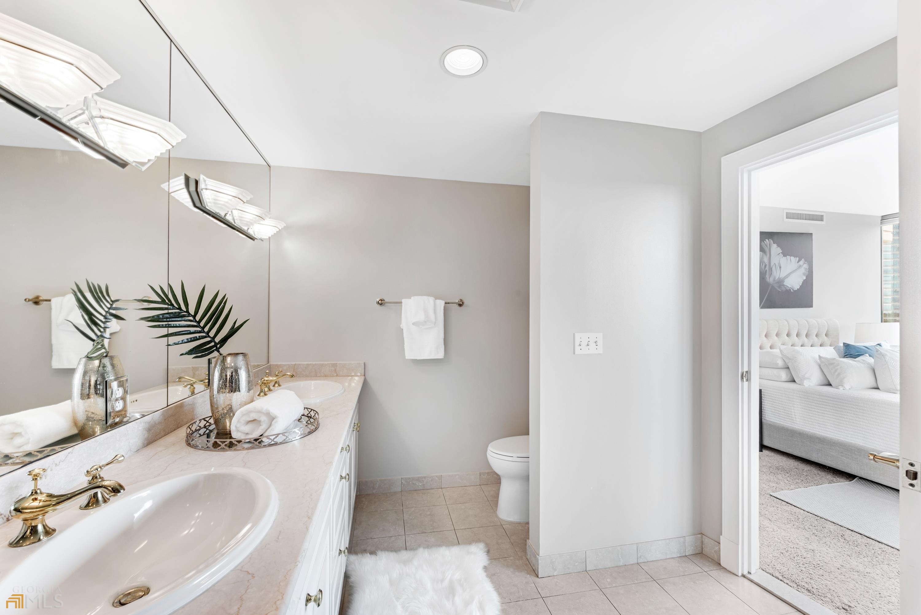 Park Regency - Residential