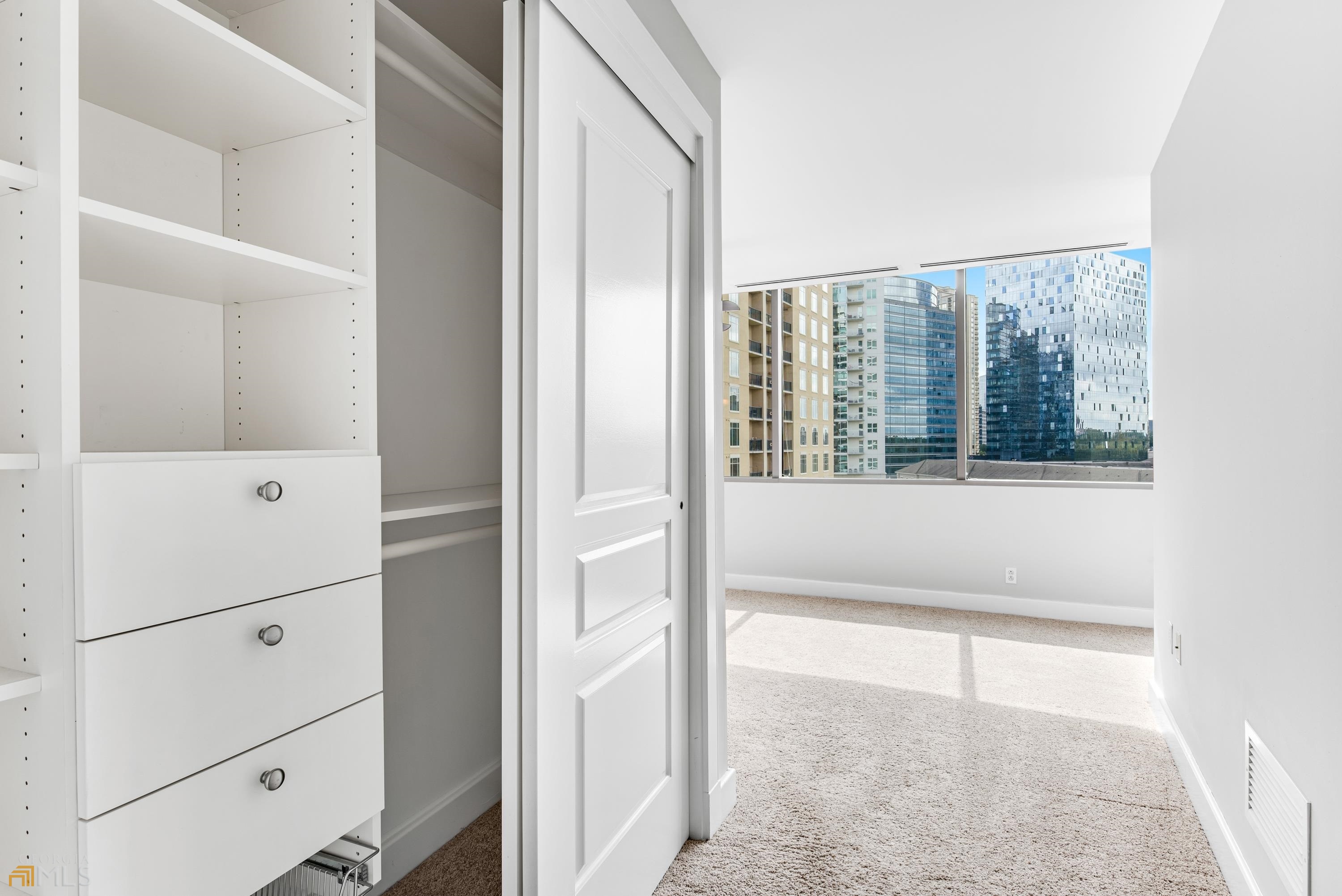 Park Regency - Residential