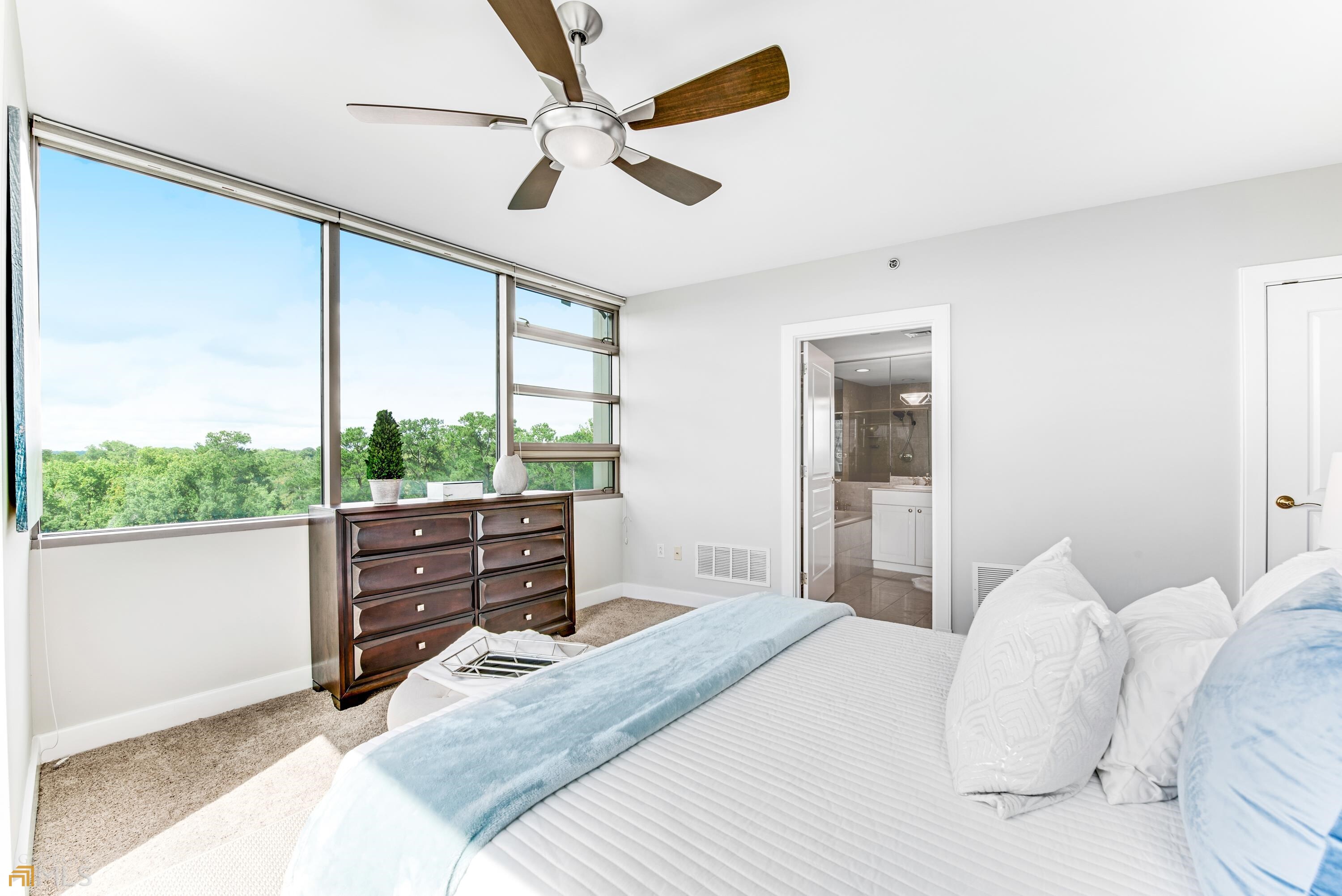 Park Regency - Residential