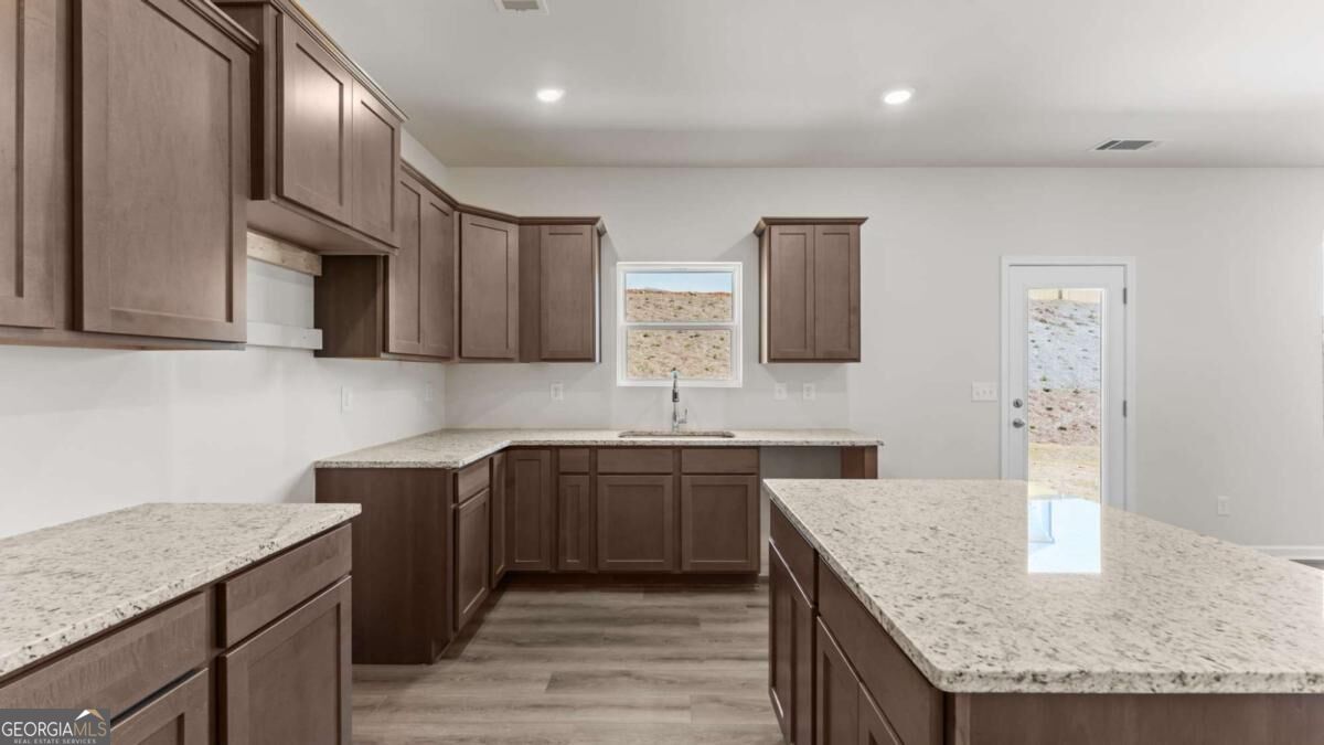 341 Bloomfield CIR