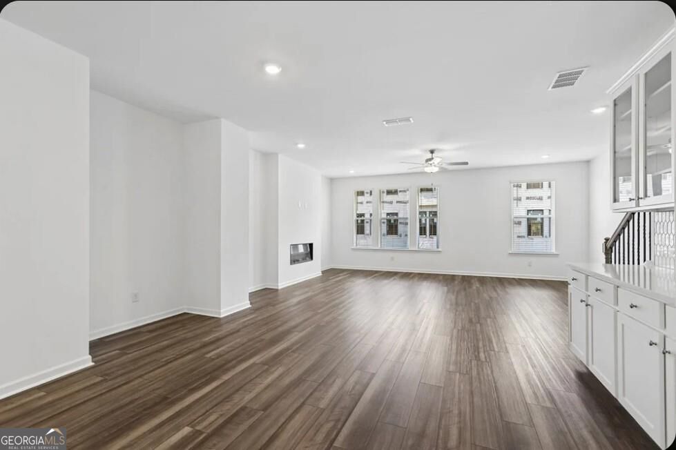 627 Oak Bluff DR