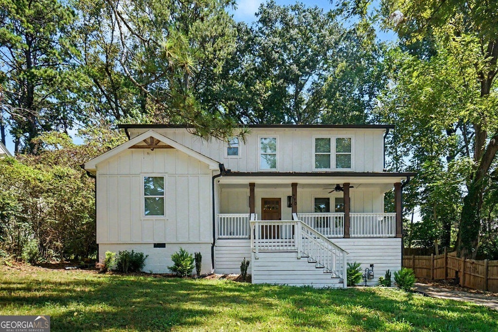 Photo of 770 Waters Drive SW, Atlanta, GA 30310 (MLS # 10848080)