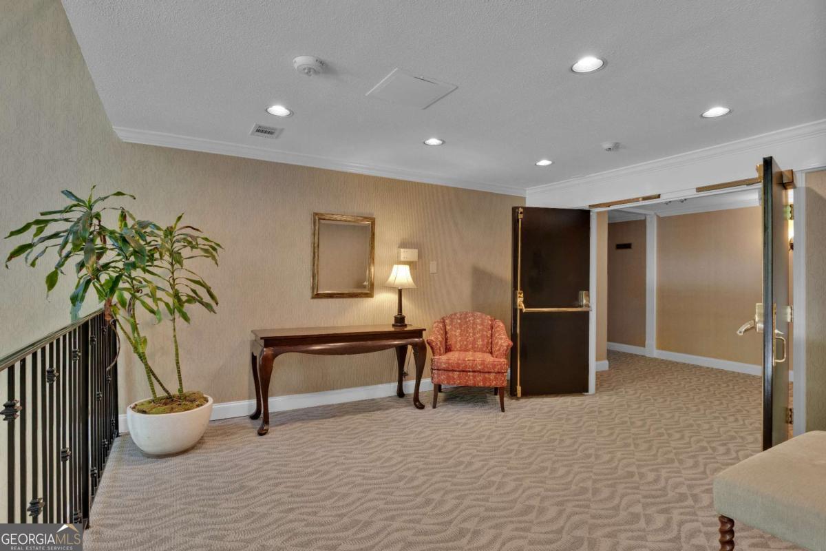 26204 NE Plantation DR NE 204