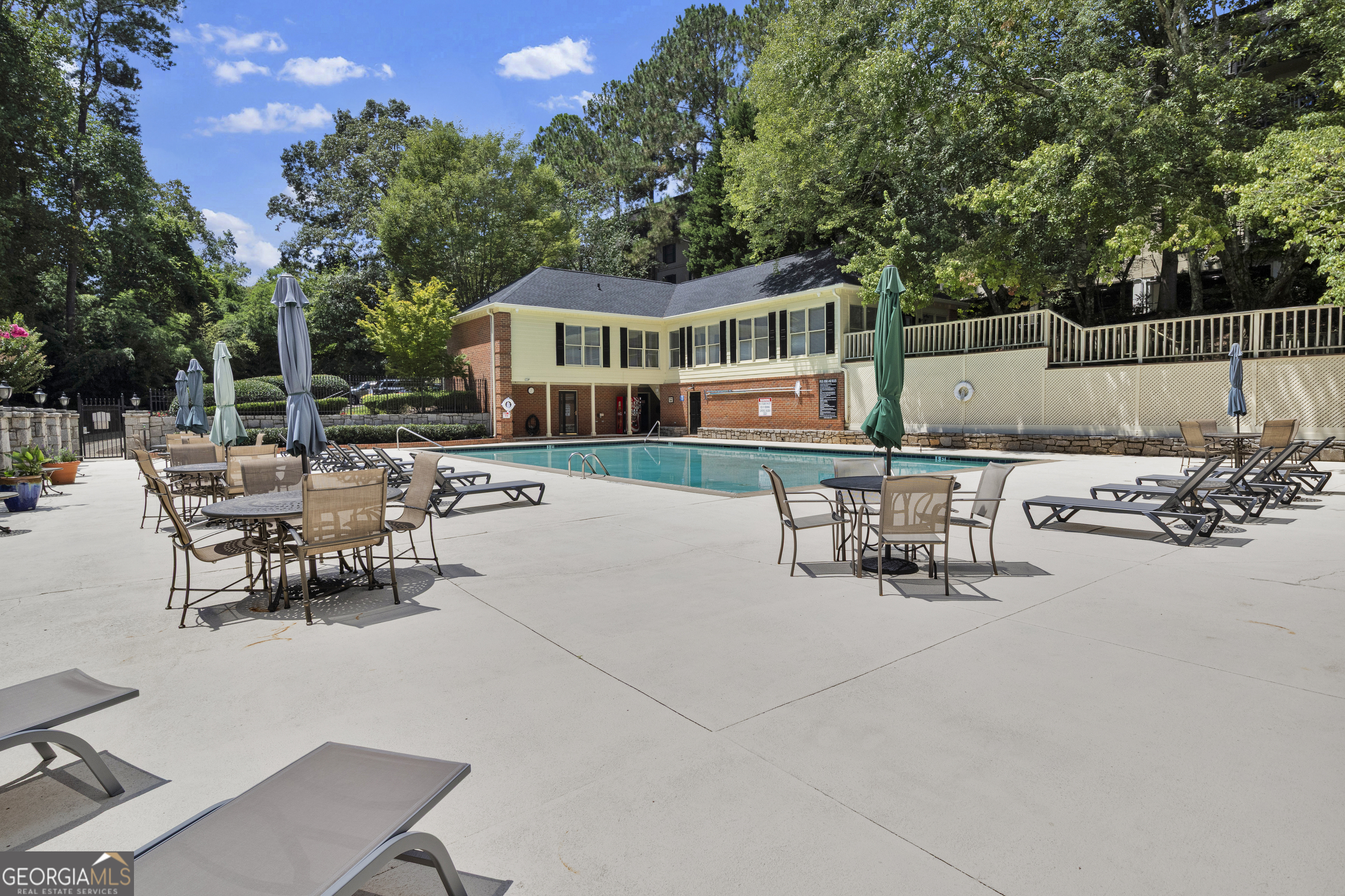 26204 NE Plantation DR NE 204