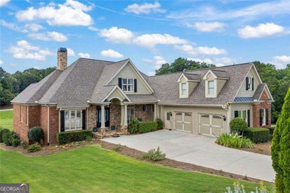 1909 Duncans Mill LN Jefferson GA 30549