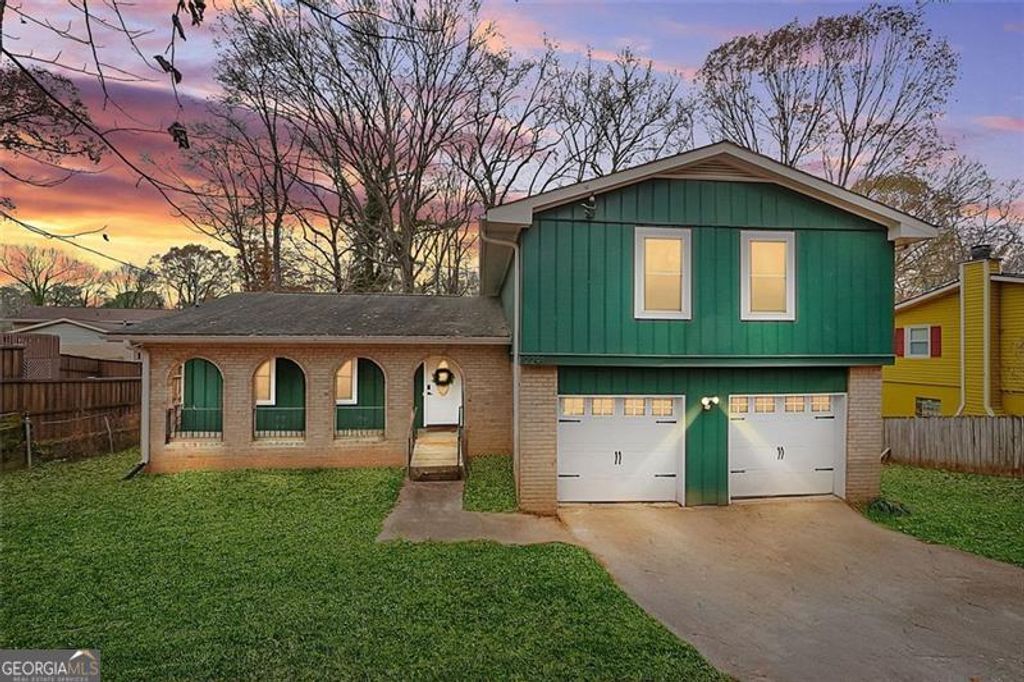 Photo of 2291 Chevy Chase Lane, Decatur, GA 30032 (MLS # 10654419)