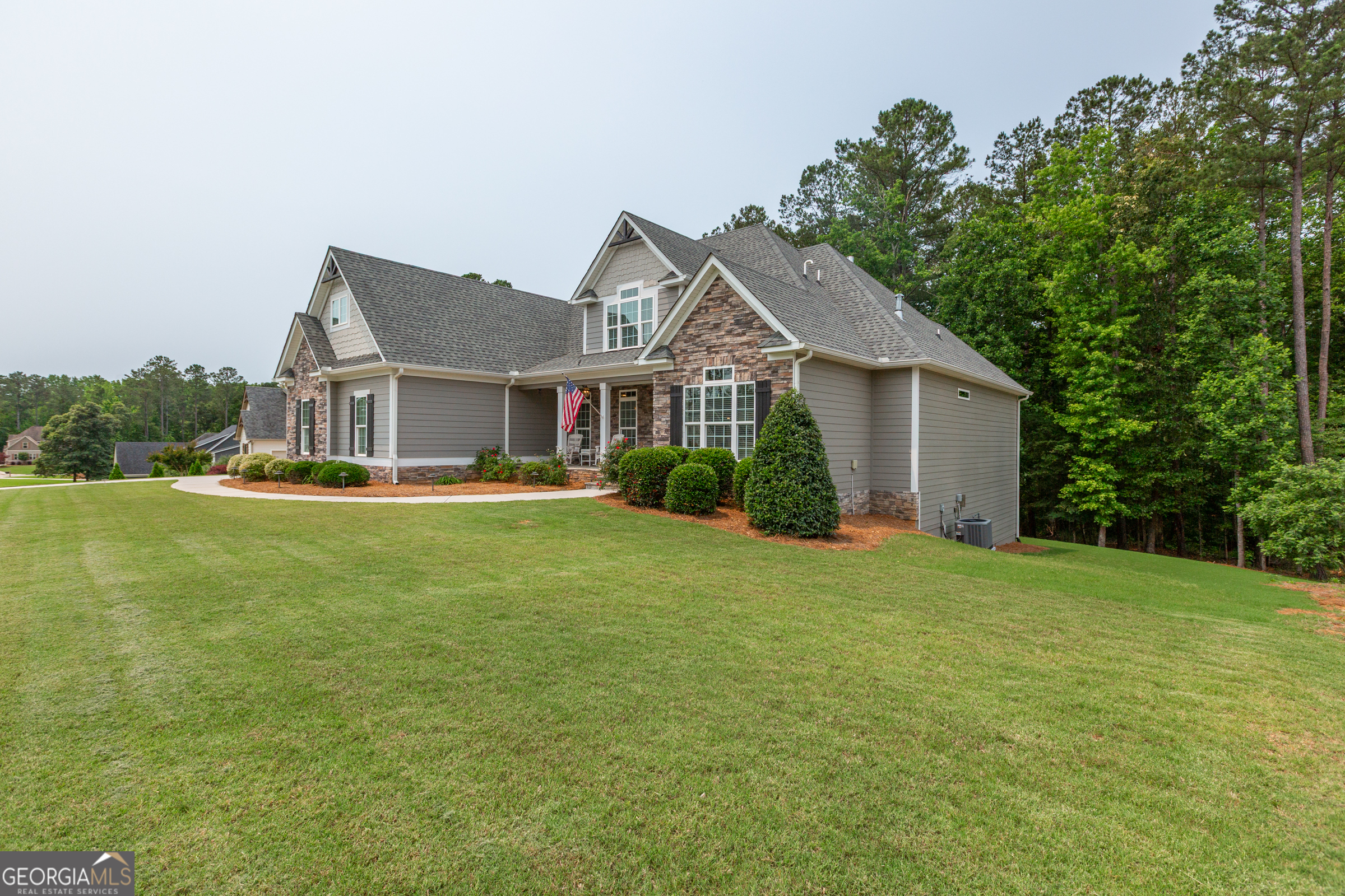319 Beaconsfield DR