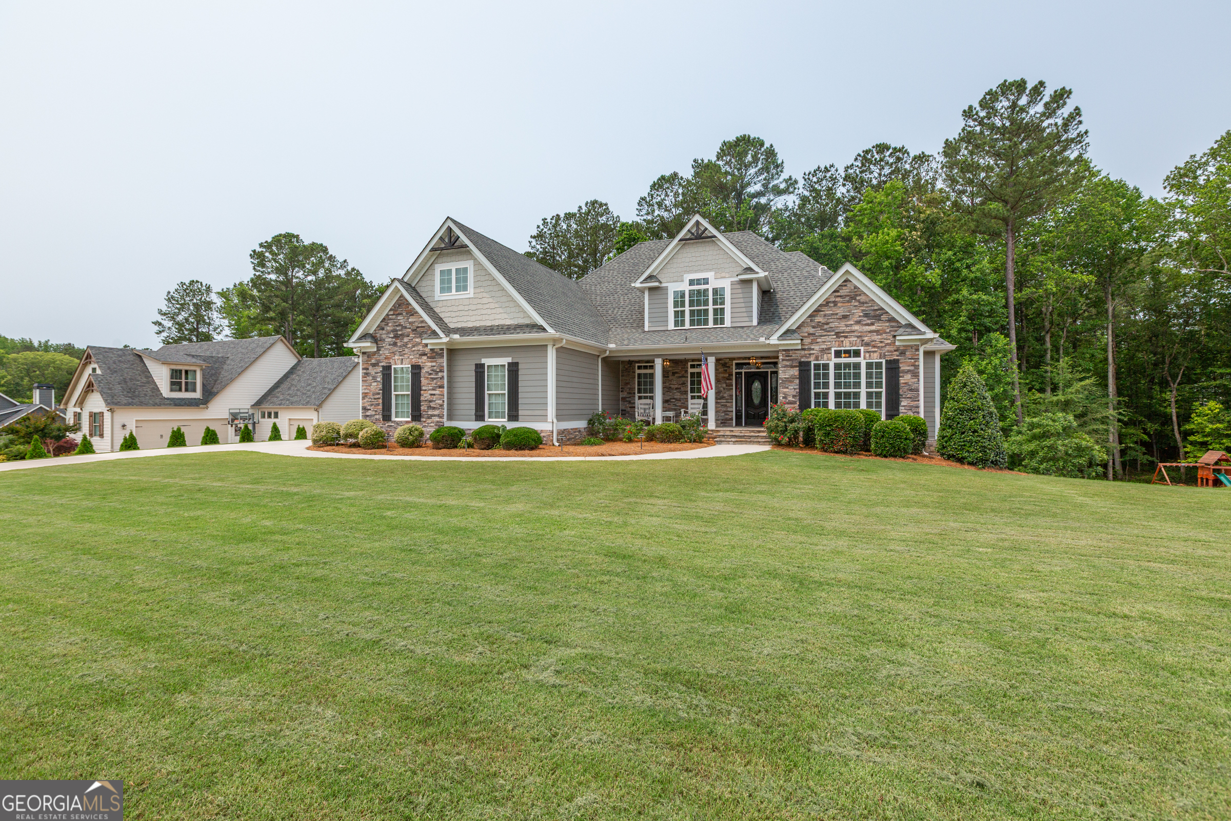 319 Beaconsfield DR