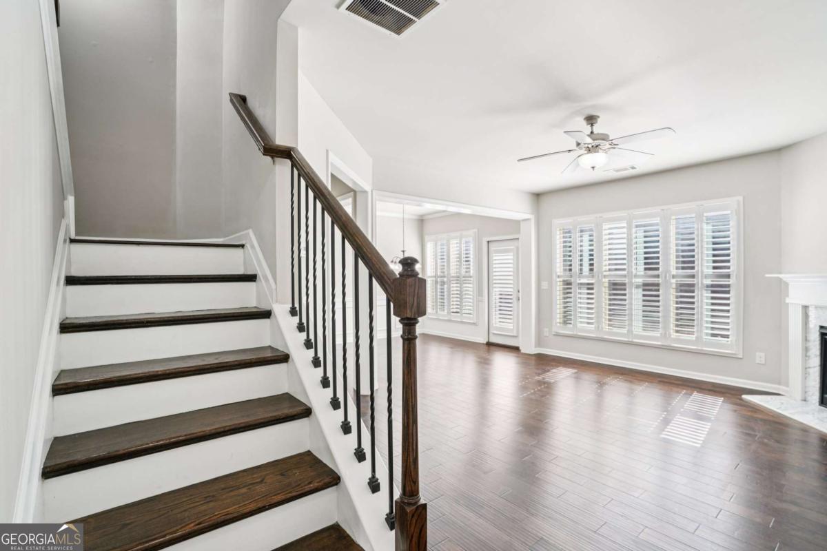 2558 Village Park BND