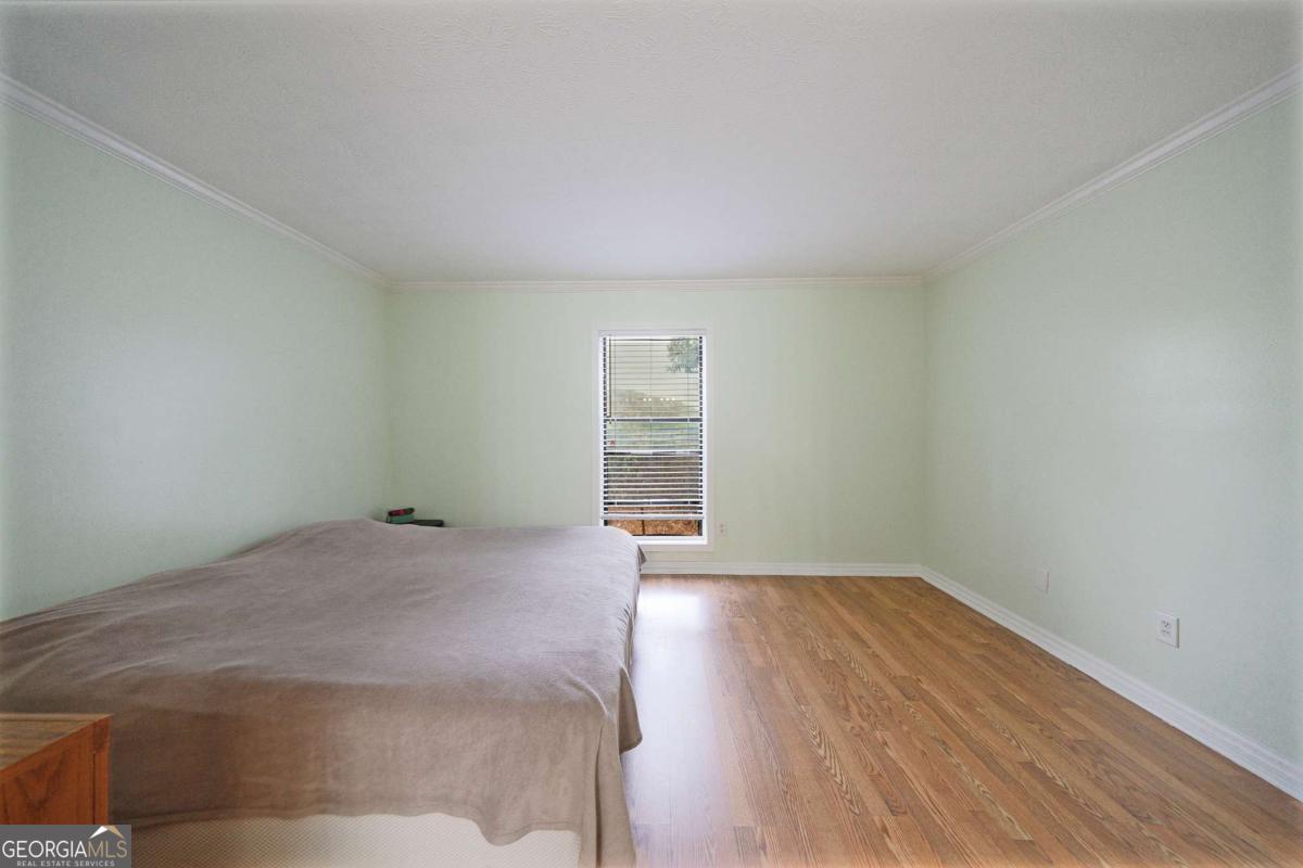 303 Summit North DR NE