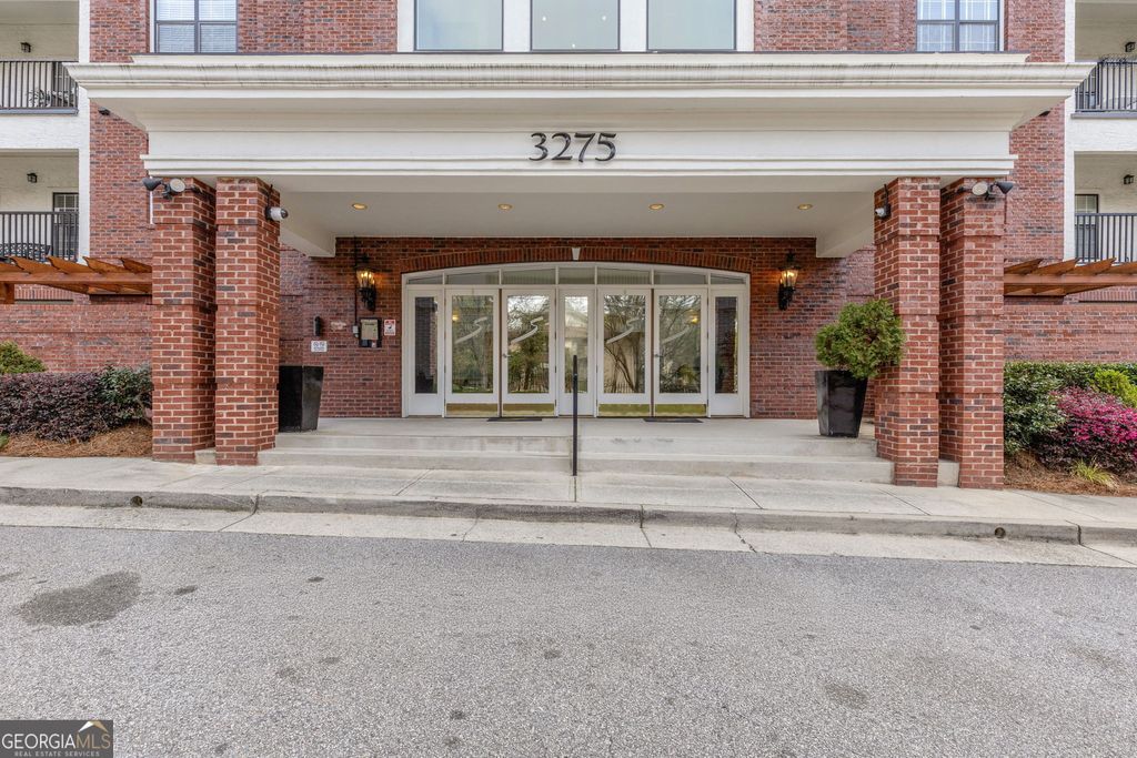 Photo of 3275 Lenox Road NE #314, Atlanta, GA 30324 (MLS # 10711443)