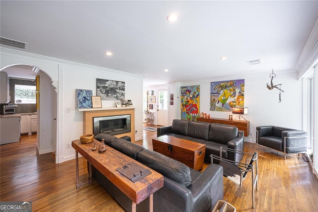 Pine Lake, Georgia 30072, United States, 3 Bedrooms Bedrooms, ,2 BathroomsBathrooms,Residential,Active,221692