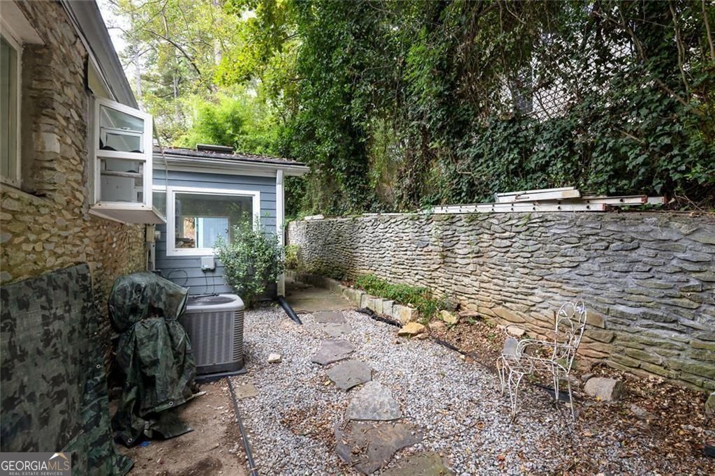 Pine Lake, Georgia 30072, United States, 3 Bedrooms Bedrooms, ,2 BathroomsBathrooms,Residential,Active,221692