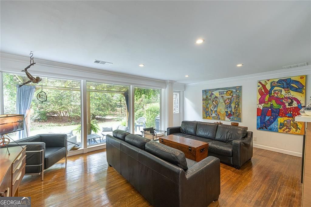 Pine Lake, Georgia 30072, United States, 3 Bedrooms Bedrooms, ,2 BathroomsBathrooms,Residential,Active,221692