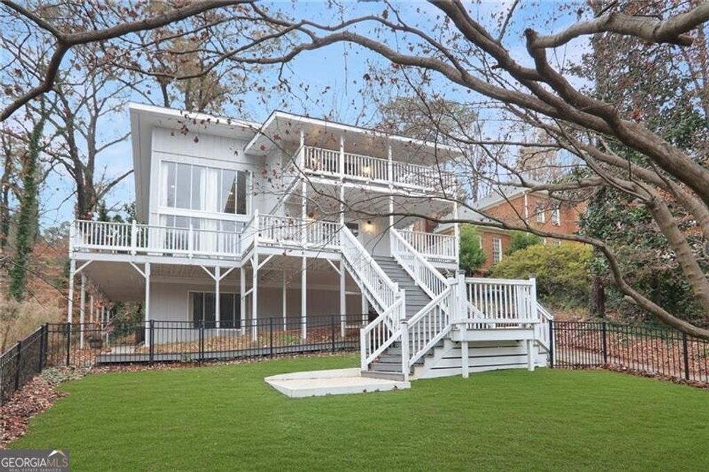 Photo of 4146 Brookview Drive SE, Atlanta, GA 30339 (MLS # 10655440)