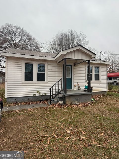 A home in Calhoun