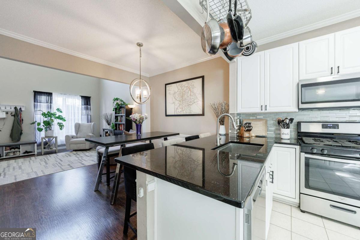 Creekside at Mansell - Residential