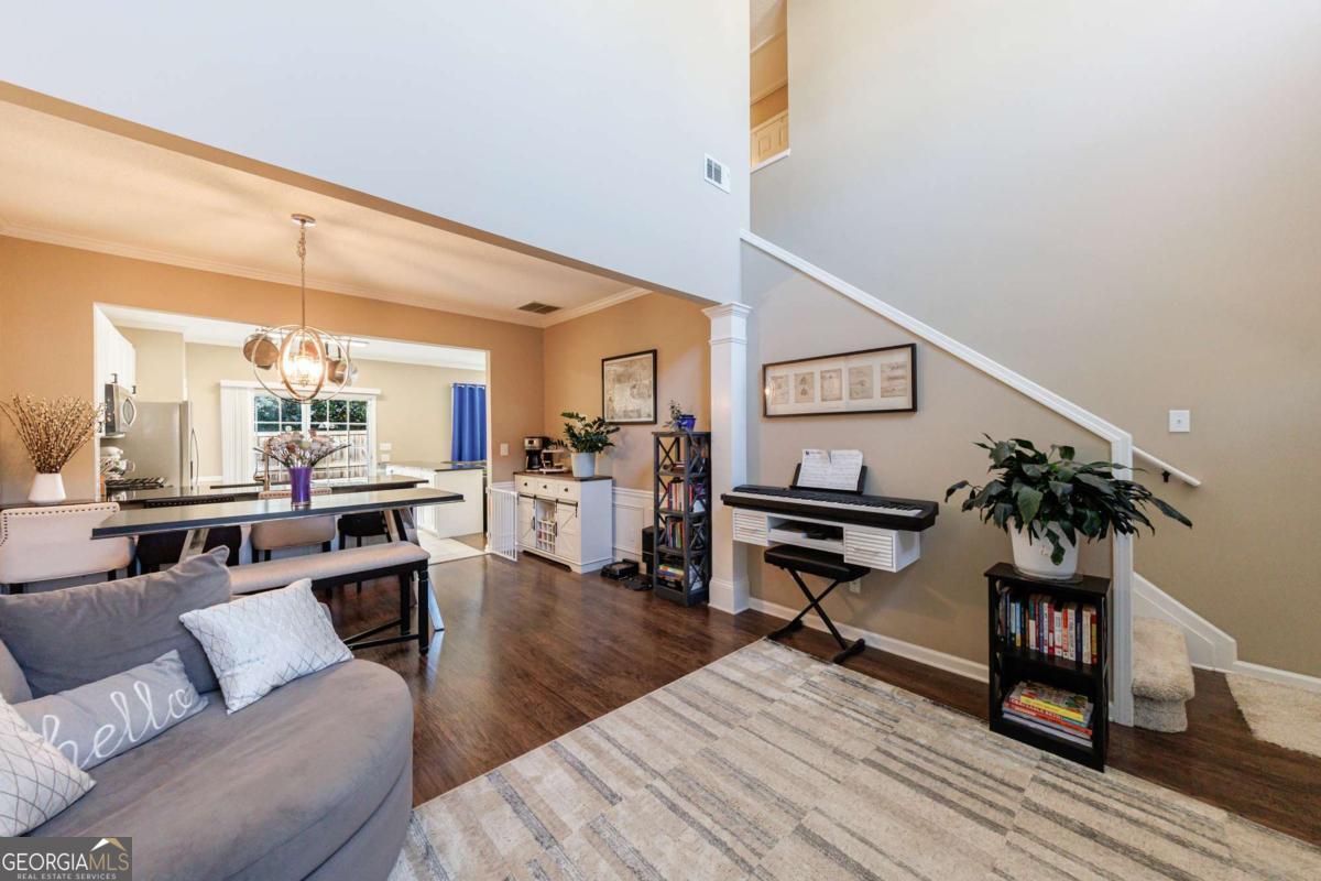 Creekside at Mansell - Residential