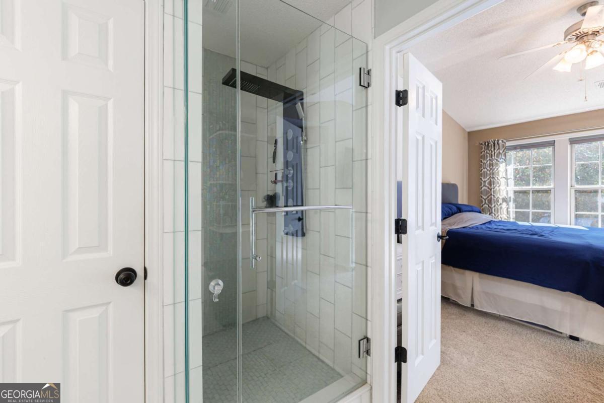 Creekside at Mansell - Residential