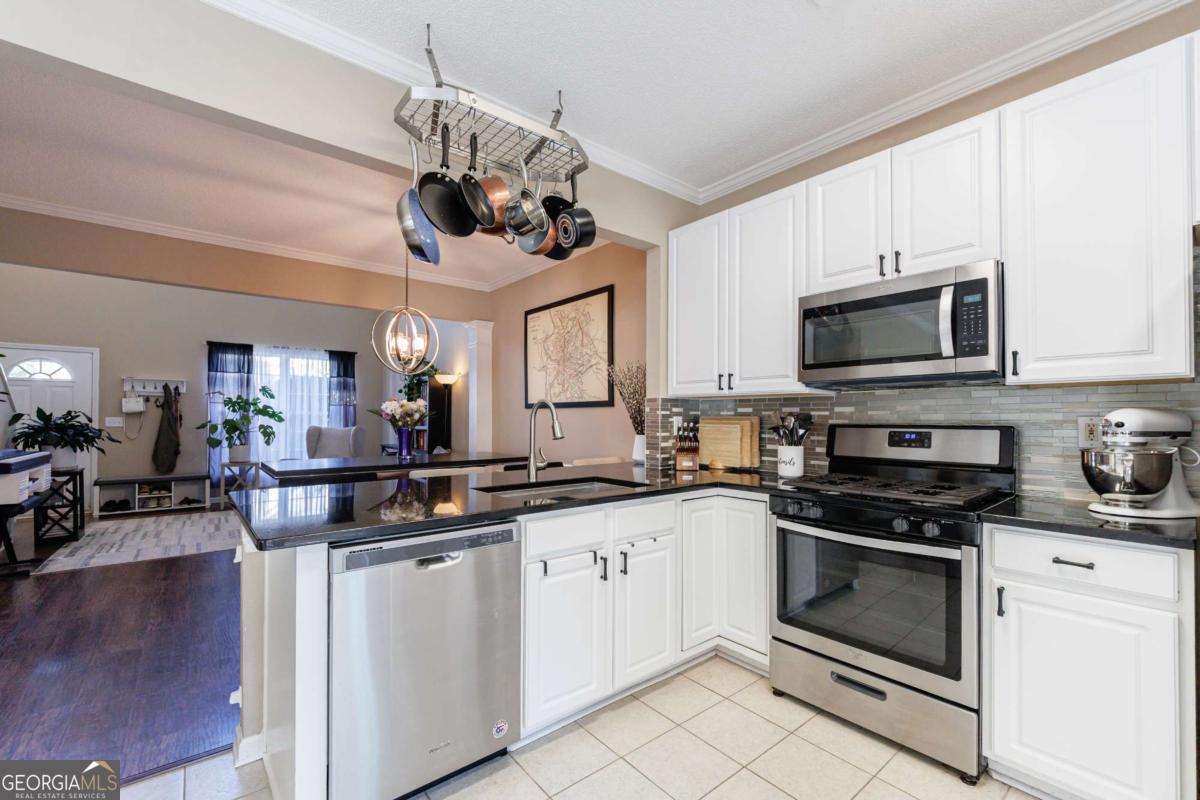 Creekside at Mansell - Residential