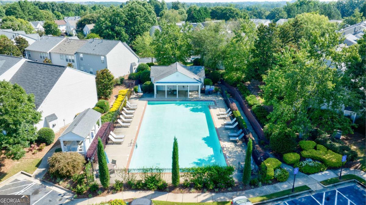 Creekside at Mansell - Residential