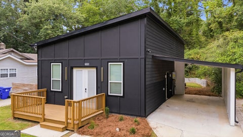 Photo of 2585 Hood Avenue NW, Atlanta, GA 30318 (MLS # 10804097)