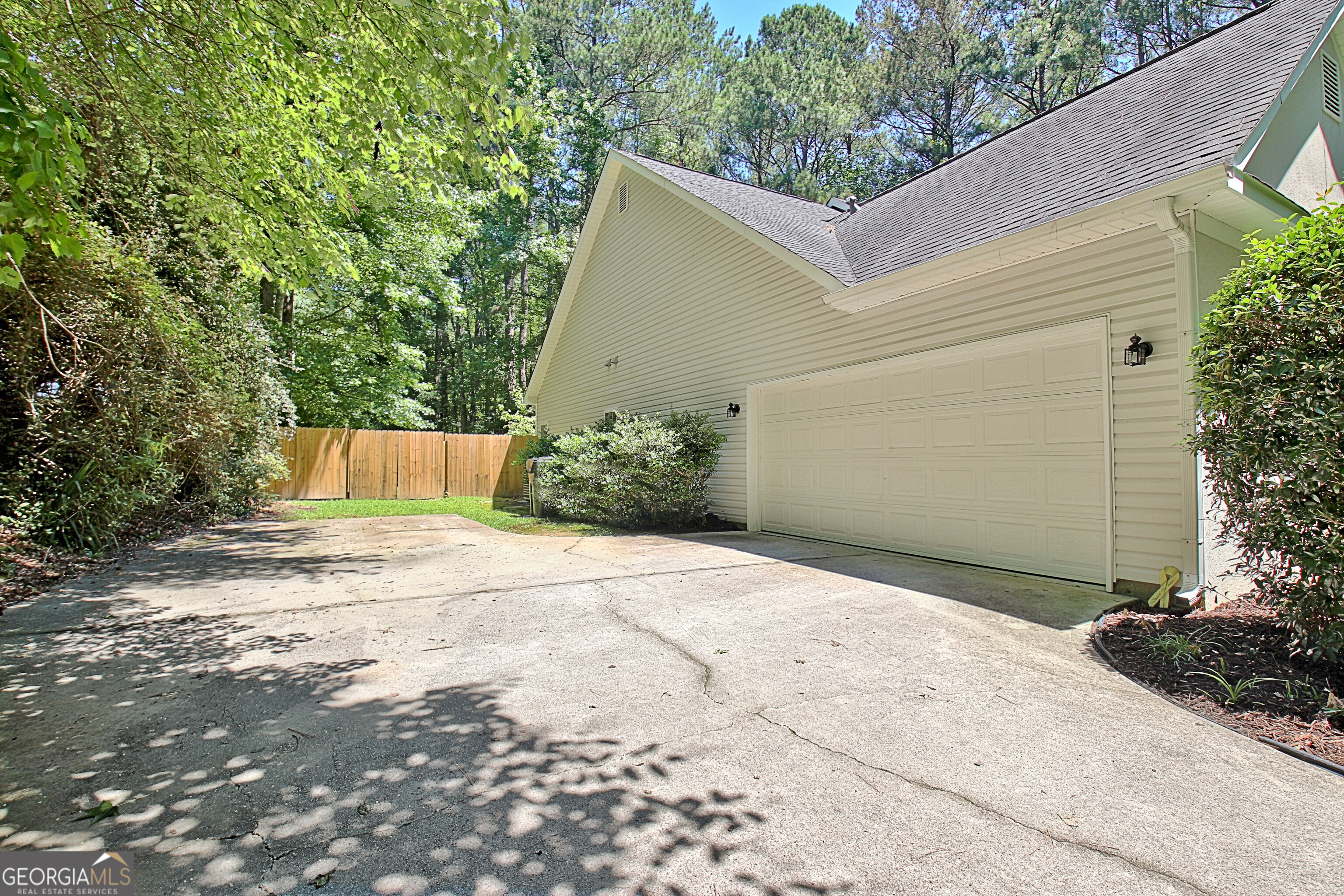 220 Farr Lake DR