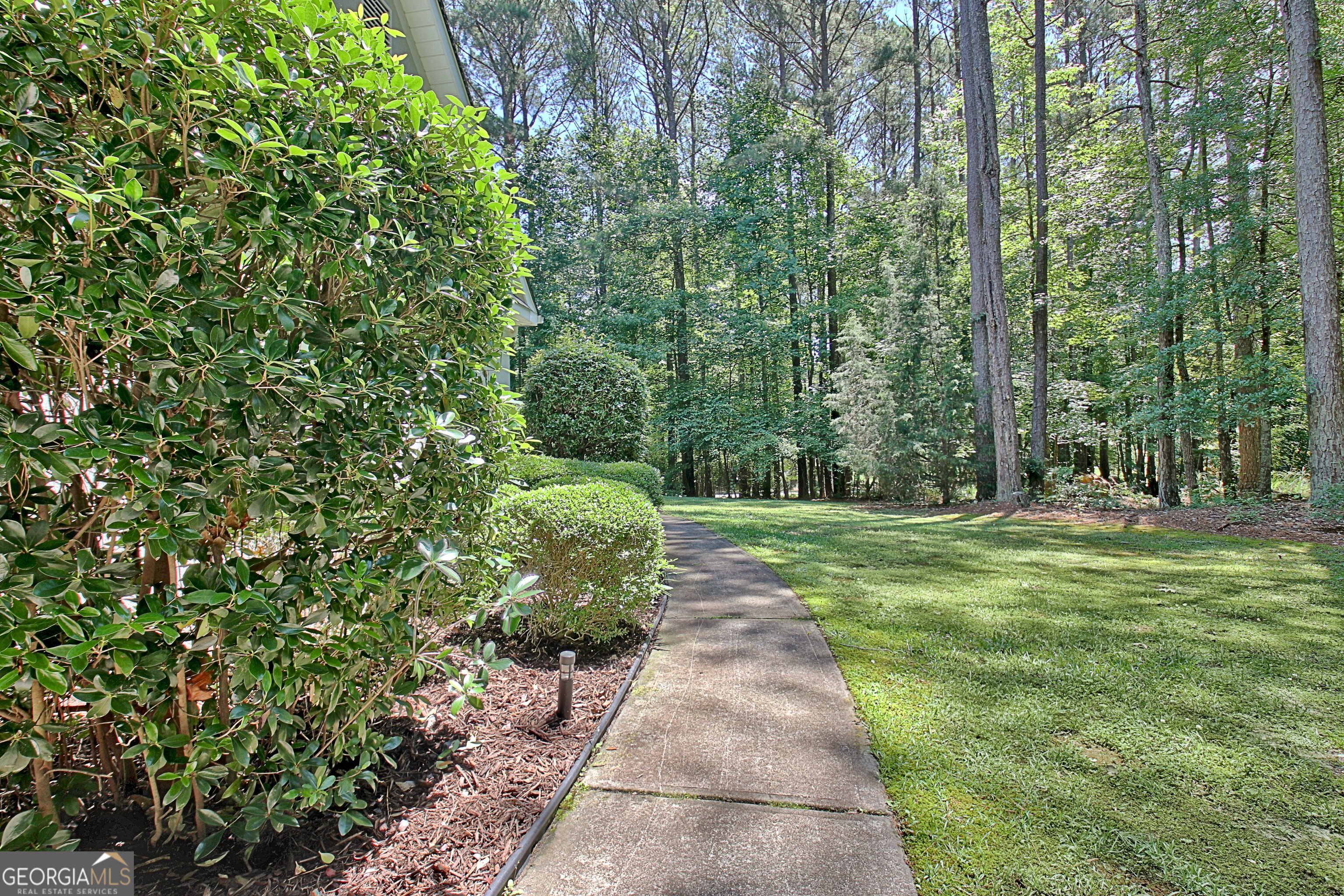 220 Farr Lake DR