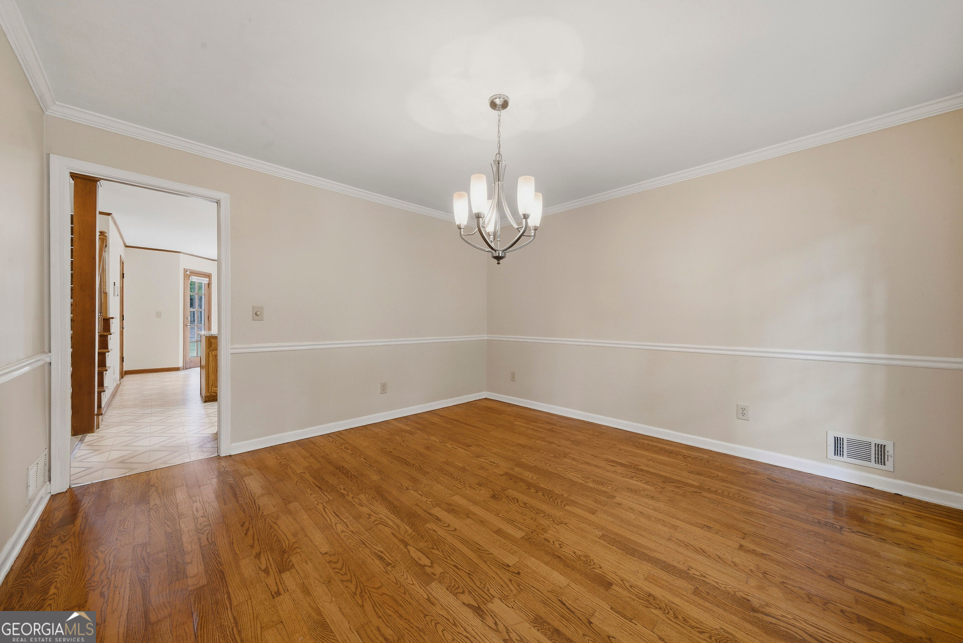 100 Lakemont