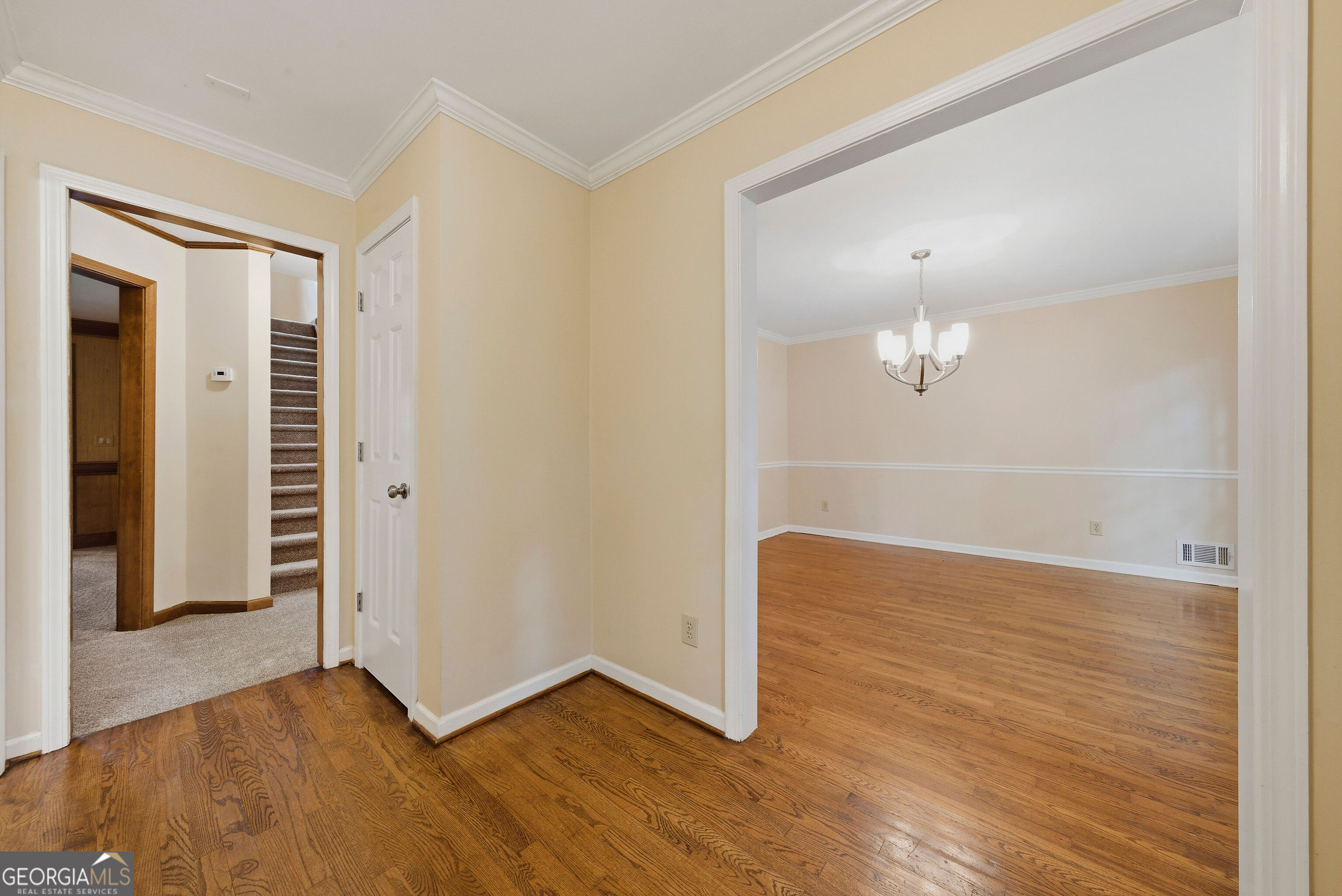 100 Lakemont