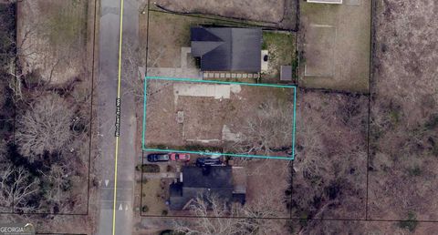 583 Woodlawn AVE NW Atlanta GA 30318