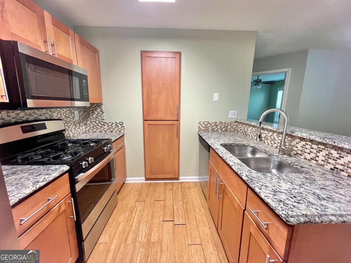 Overlook - Residential Lease