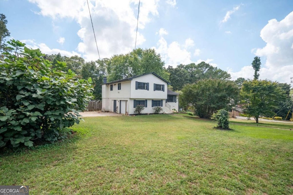 Photo of 633 San Pablo Drive, Stone Mountain, GA 30083 (MLS # 10867494)