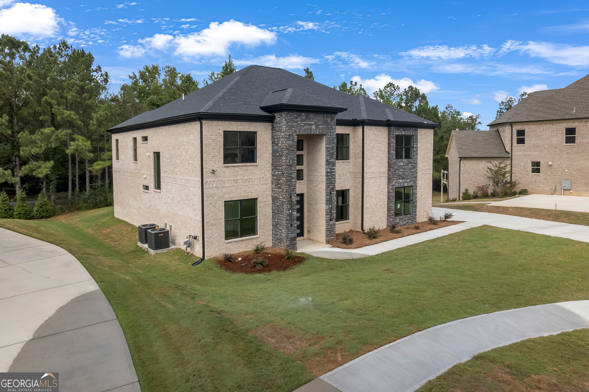 839 Artistry WAY