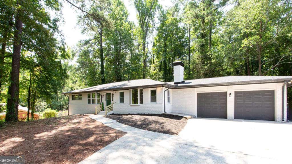 Photo of 1460 Loch Lomond Trail SW, Atlanta, GA 30331 (MLS # 10826182)