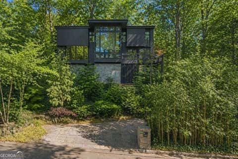 Photo of 365 Brentwood Terrace NE, Atlanta, GA 30305 (MLS # 10758767)