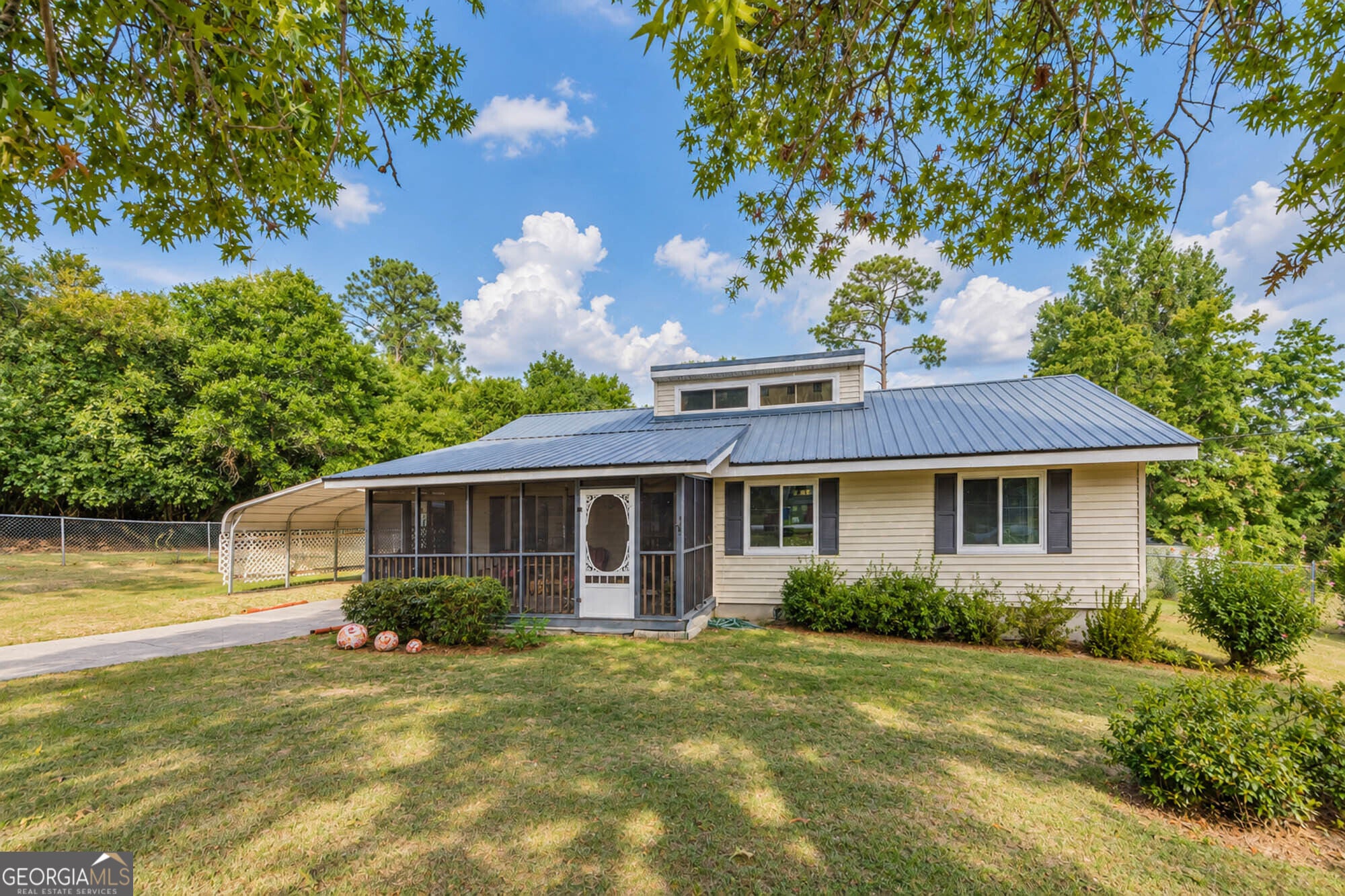 4554 Bishop RD