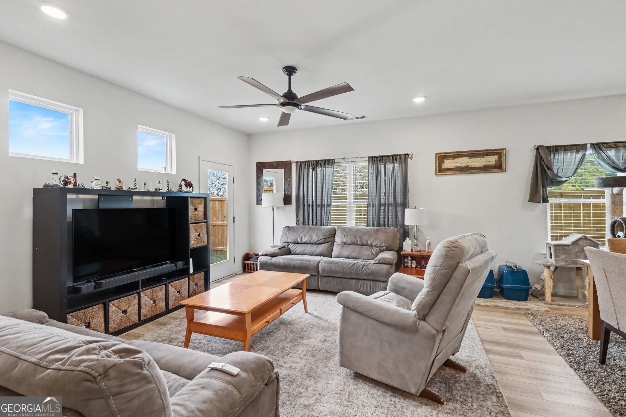 38 Busby DR